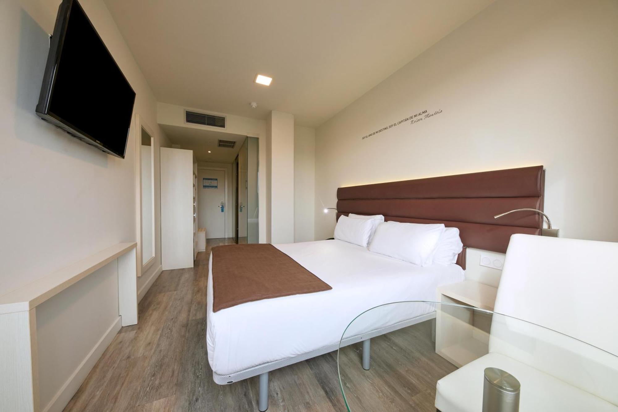 Hotell 1881 Gran Rosellon 4*
